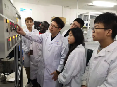 【盤聚人才 錦繡未來(lái)】堅(jiān)守科研一線 助推產(chǎn)研融合--記大連理工大學(xué)盤錦產(chǎn)業(yè)技術(shù)研究院院長(zhǎng)助理肖永厚